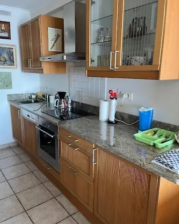 Jane De * Κάννες